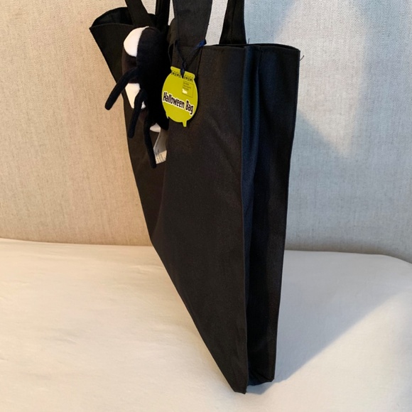 Target Spider Tote Bag & Skull Footless Tights & Skull Nails - Picture 6 of 15